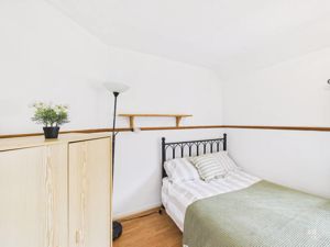 Bedroom - click for photo gallery